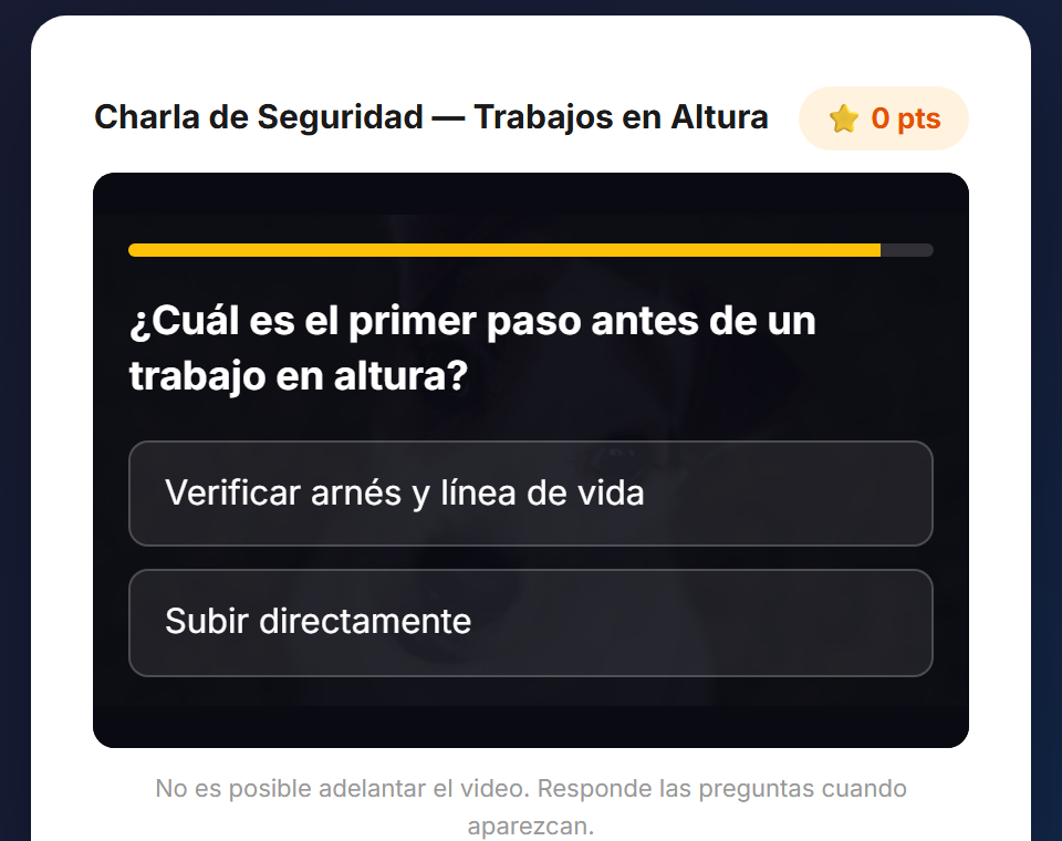 Pausa interactiva real durante la capacitación asíncrona, en el celular del trabajador
